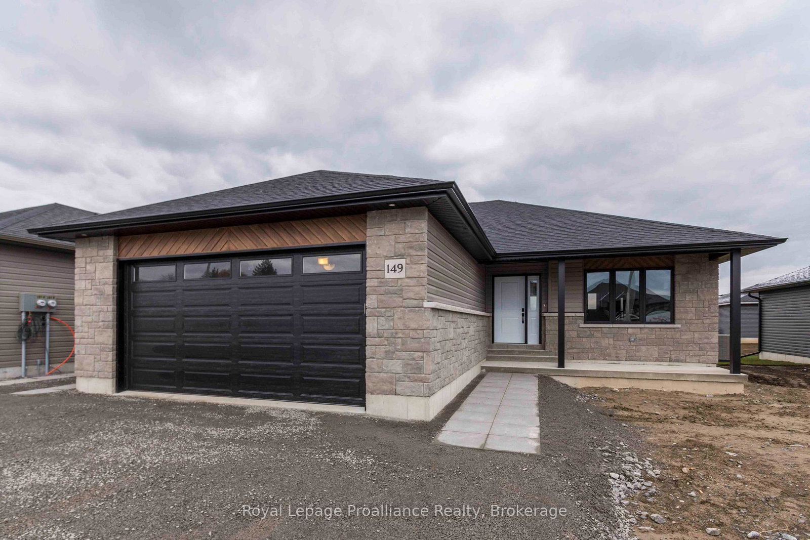 149-sienna-avenue-belleville-ontario-x13705936
