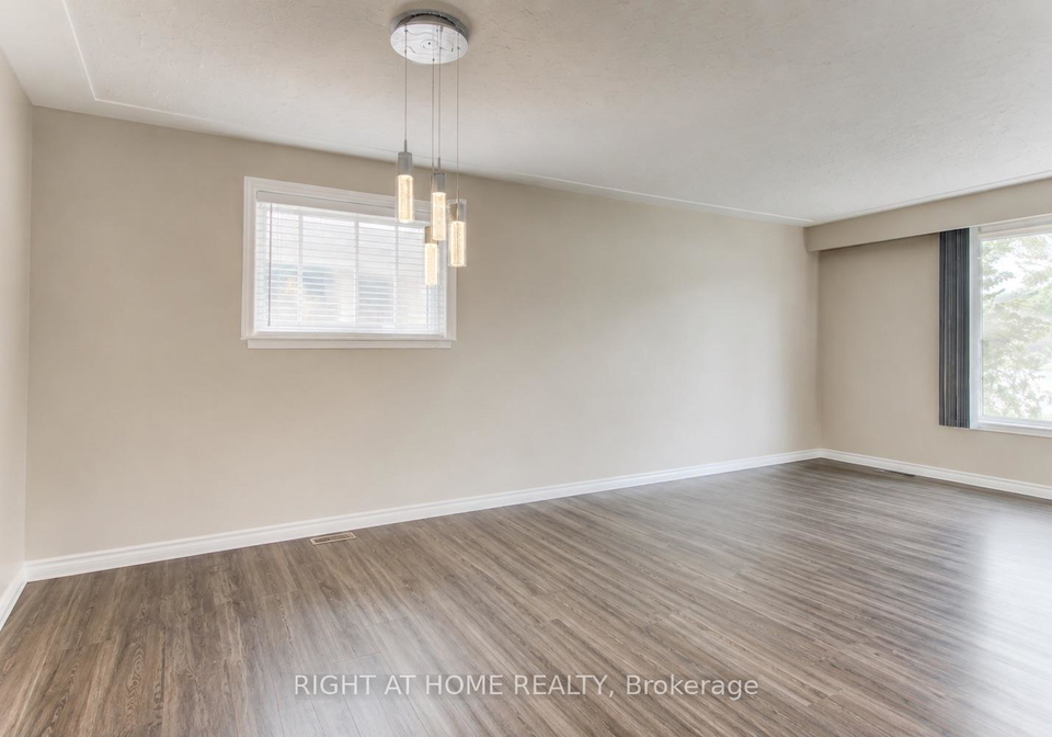 204-holborn-drive-kitchener-ontario-x13706060