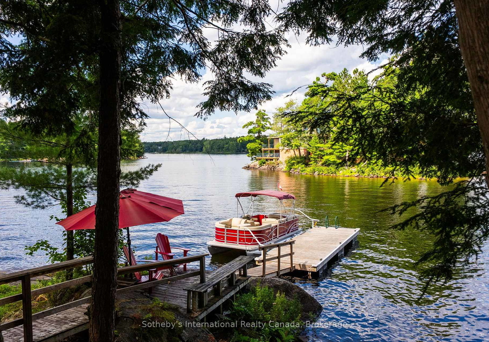 1061-hurling-point-road-muskoka-lakes-ontario-x13706136