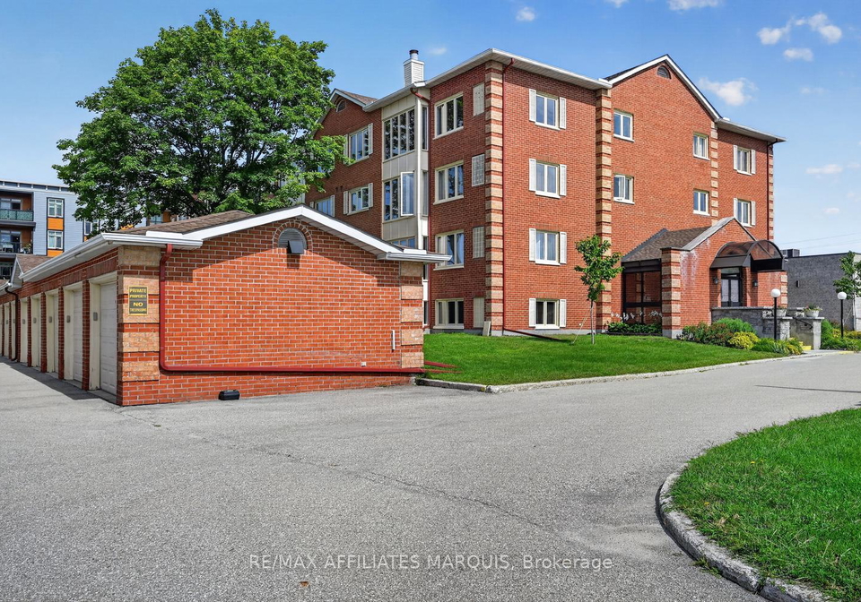 10-armstrong-drive-smiths-falls-ontario-x13706296