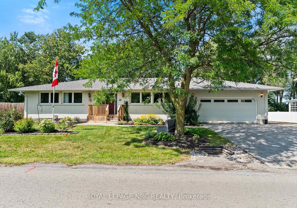 16-dumfries-street-niagara-on-the-lake-ontario-x13706304