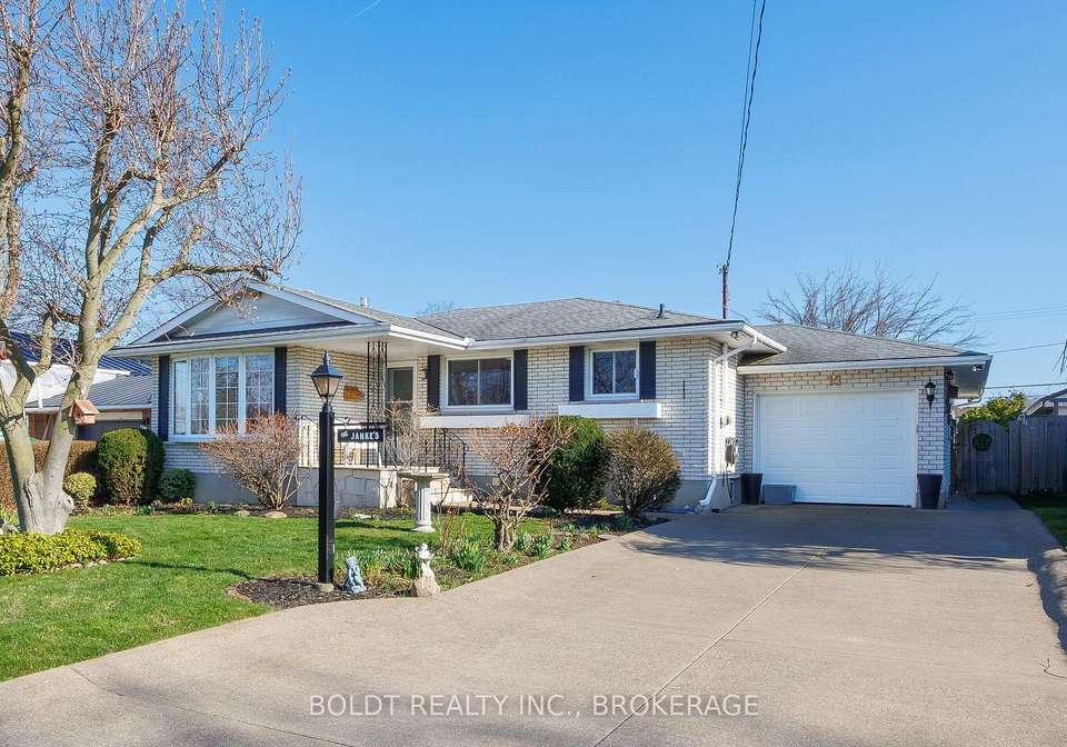 15-nottingham-court-st-catharines-ontario-x13706380