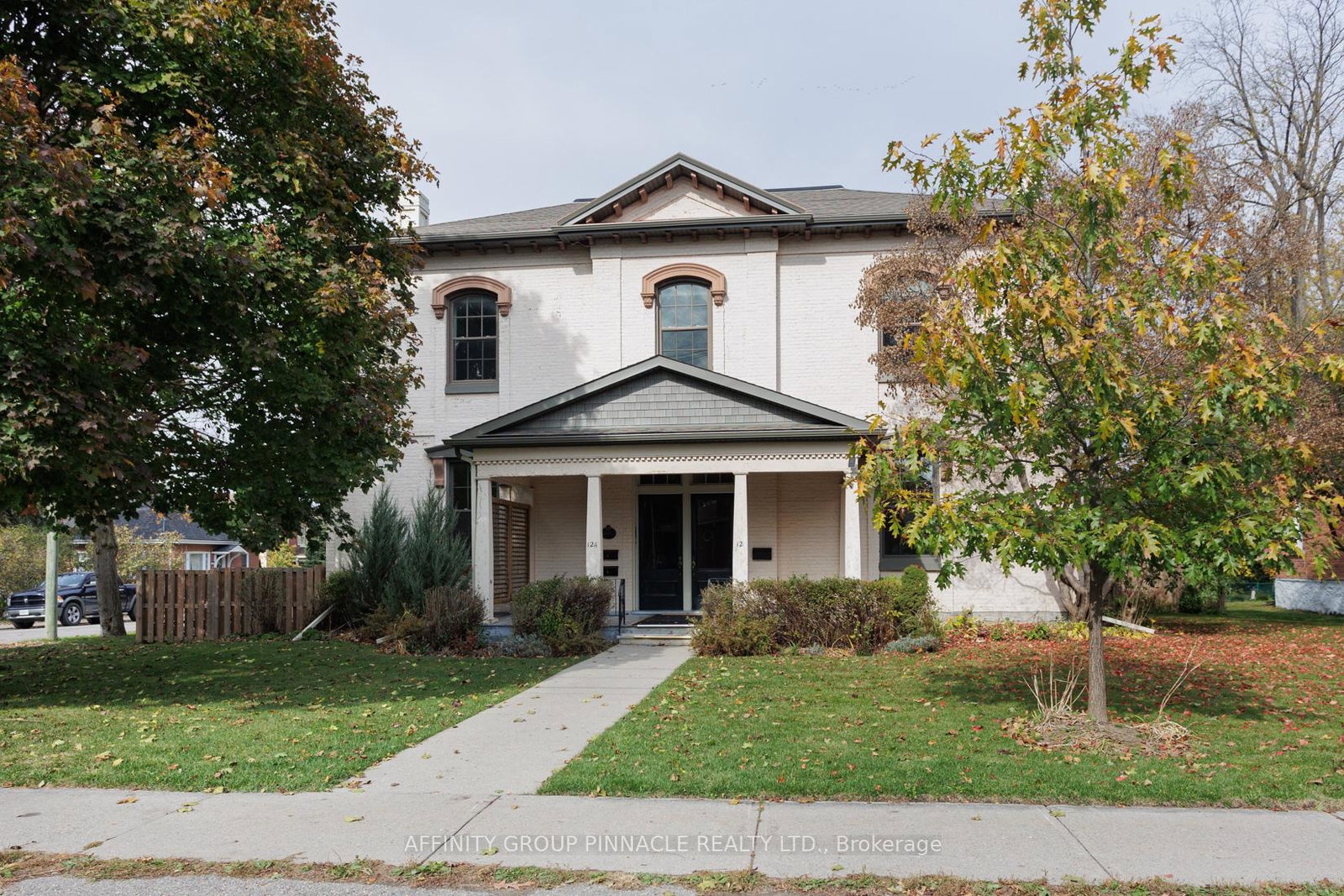 12-russell-street-e-kawartha-lakes-ontario-x13706448