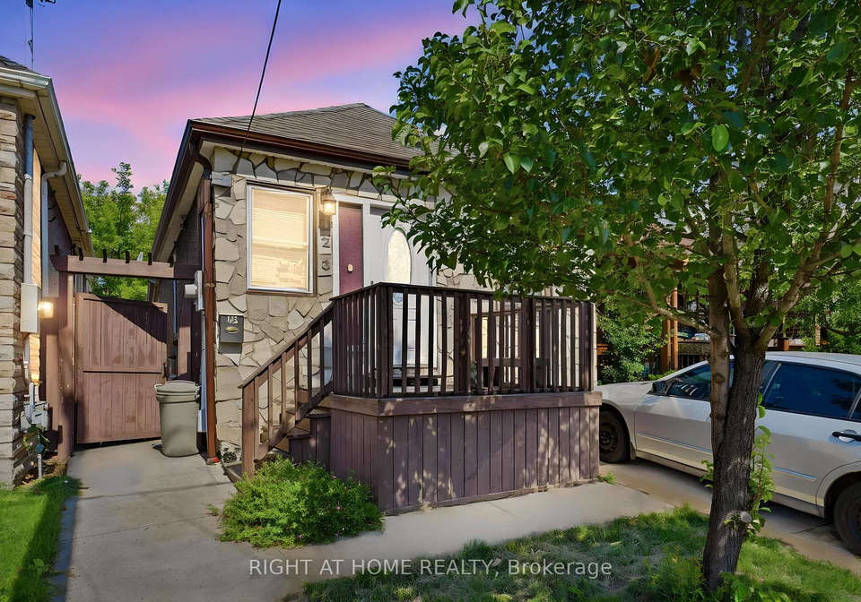 123-crosthwaite-avenue-n-hamilton-ontario-x13706474