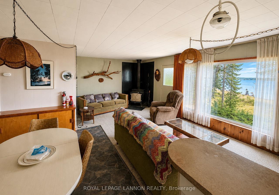 0-cranberry-thunder-bay-remote-area-ontario-x13706686