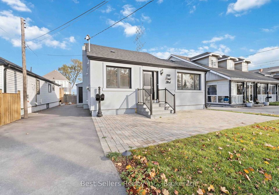 599-beach-boulevard-hamilton-ontario-x13706828