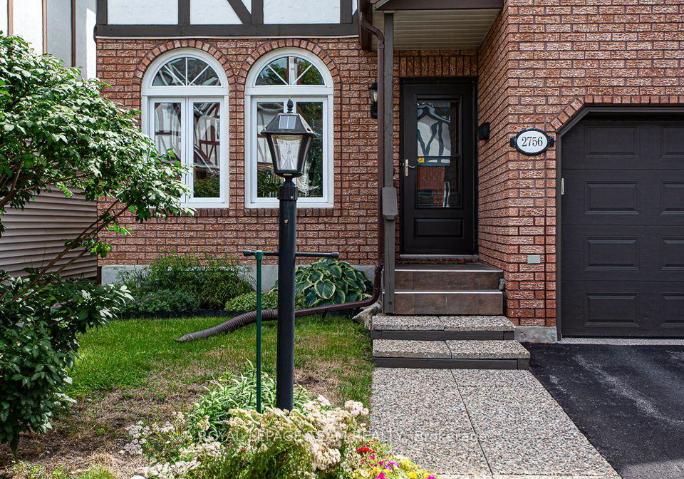 2756-massicotte-lane-ottawa-ontario-x13707126