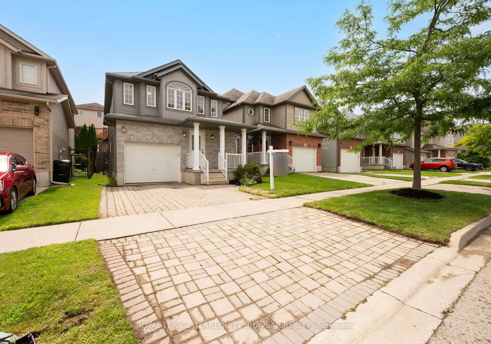 111-parkvale-drive-kitchener-ontario-x13707206