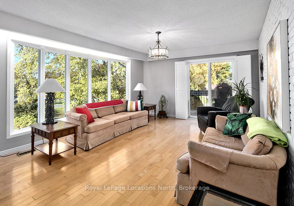 15-wellington-street-s-blue-mountains-ontario-x13707216