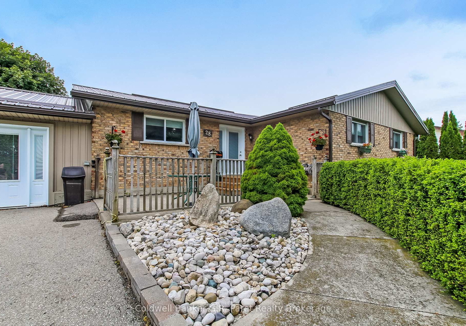 28-peggy-avenue-south-west-oxford-ontario-x13707666