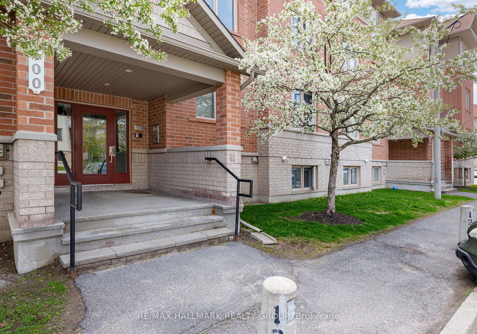 500-stonefield-private-ottawa-ontario-x13707712
