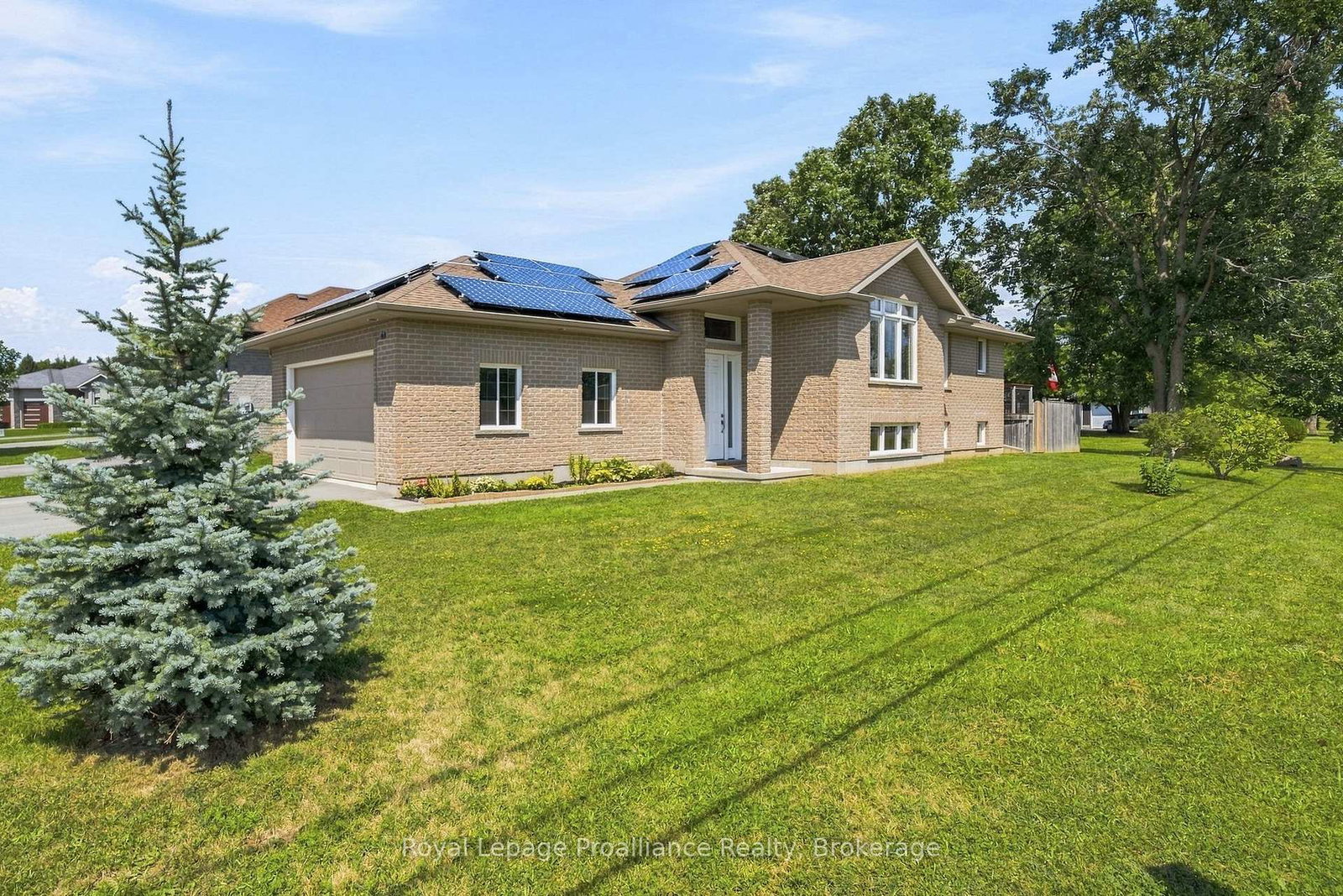 63-freedom-crescent-quinte-west-ontario-x13707870
