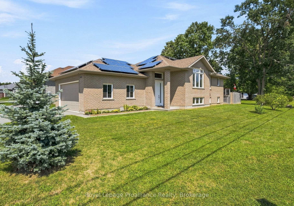 63-freedom-crescent-quinte-west-ontario-x13707870