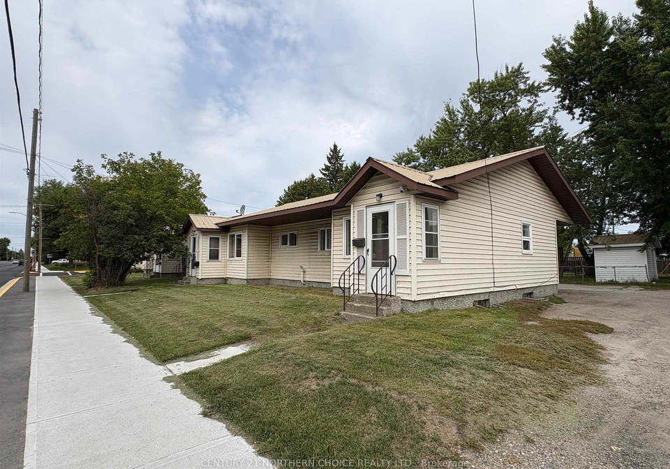 160-166-third-street-w-fort-frances-ontario-x13707918