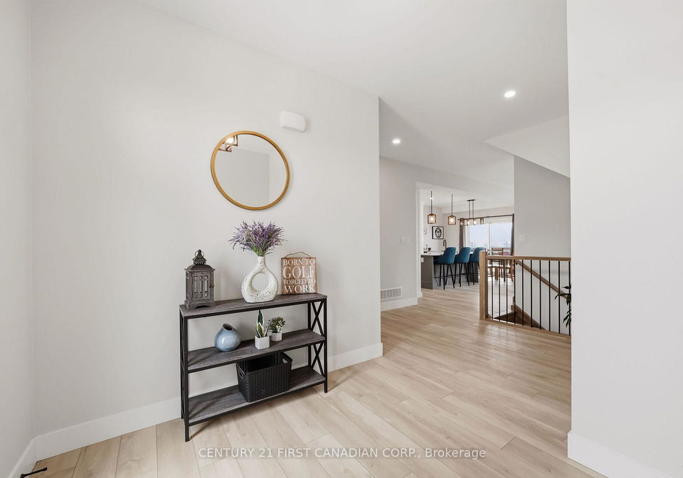 9-sheldabren-street-north-middlesex-ontario-x13708072