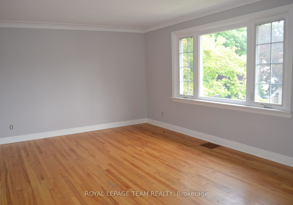 516-athlone-avenue-ottawa-ontario-x13708200