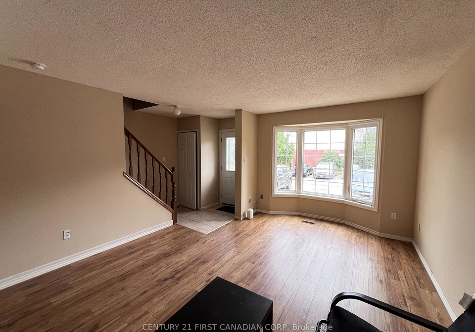 70-chapman-court-london-north-ontario-x13708222