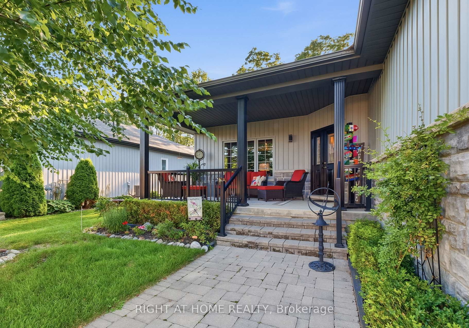 19-conger-drive-prince-edward-county-ontario-x13708388