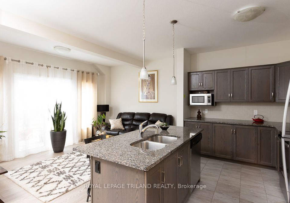 2040-shore-road-london-south-ontario-x13708398