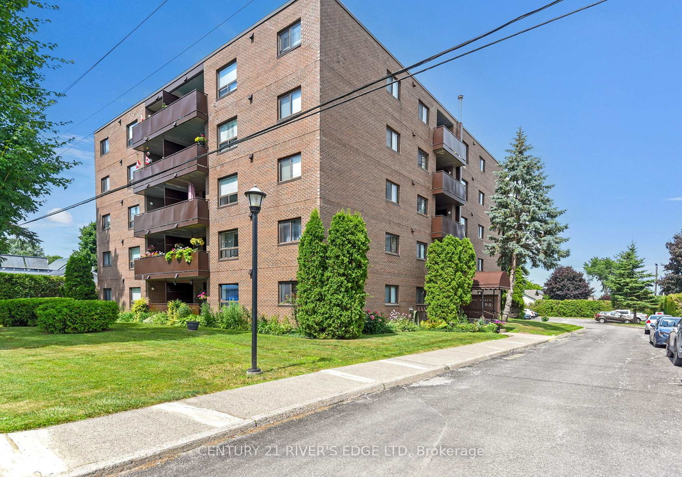 95-windsor-drive-brockville-ontario-x13708440