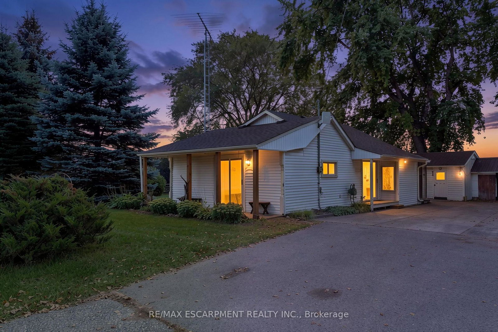 2088-highway-3-norfolk-ontario-x13708632