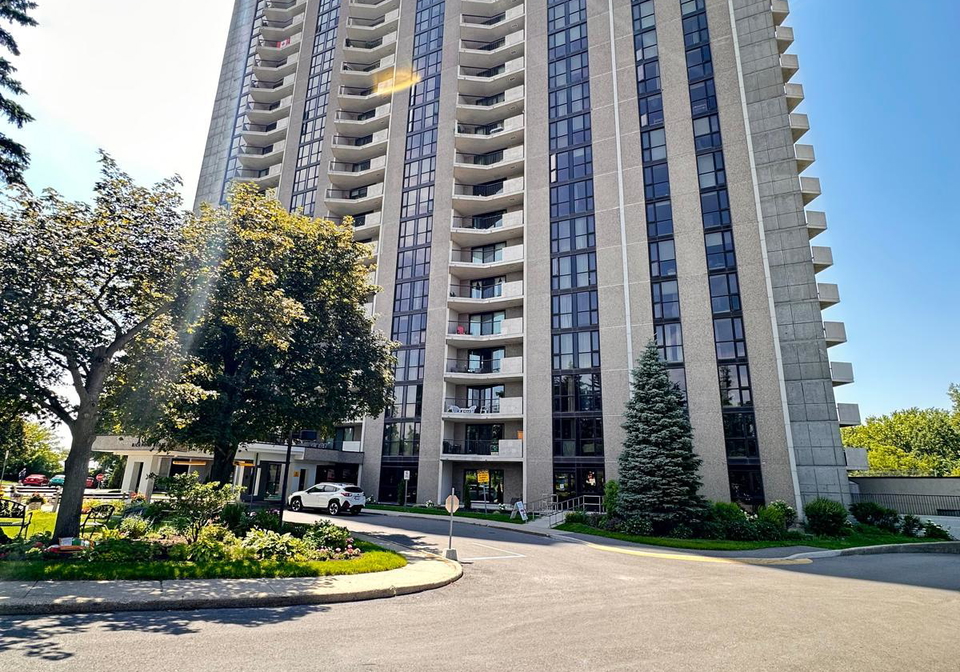 1025-richmond-road-ottawa-ontario-x13708810