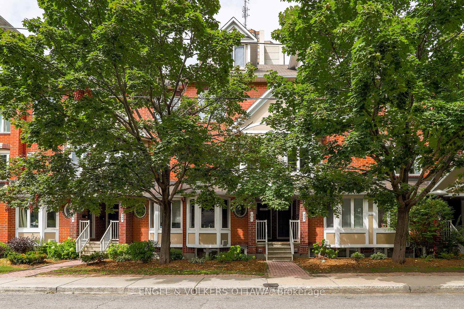 301-nepean-street-ottawa-ontario-x13708918