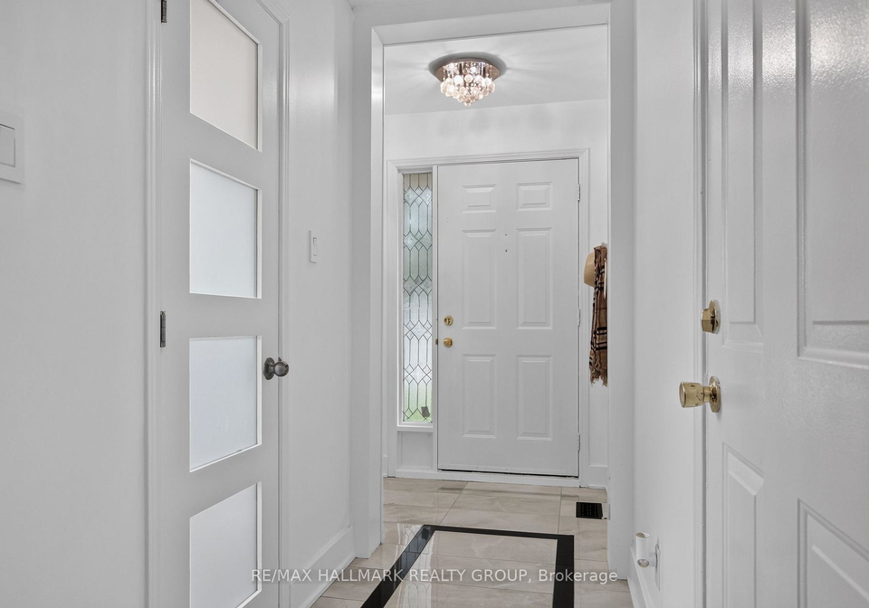 23-whitegate-crescent-ottawa-ontario-x13709074