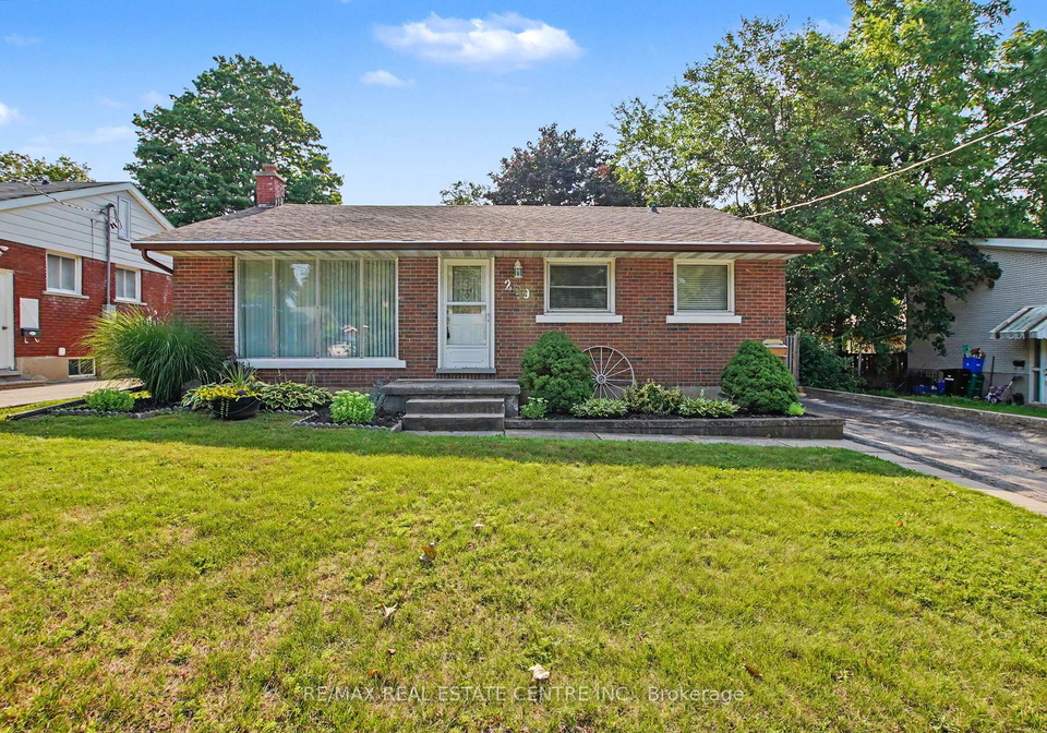 209-franklin-street-s-kitchener-ontario-x13709140