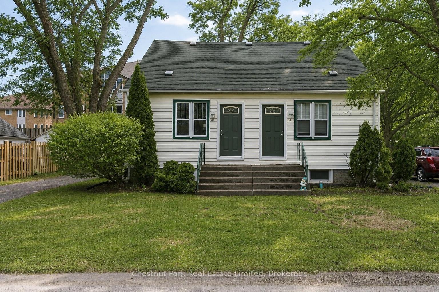 31-33-washburn-street-prince-edward-county-ontario-x13709246