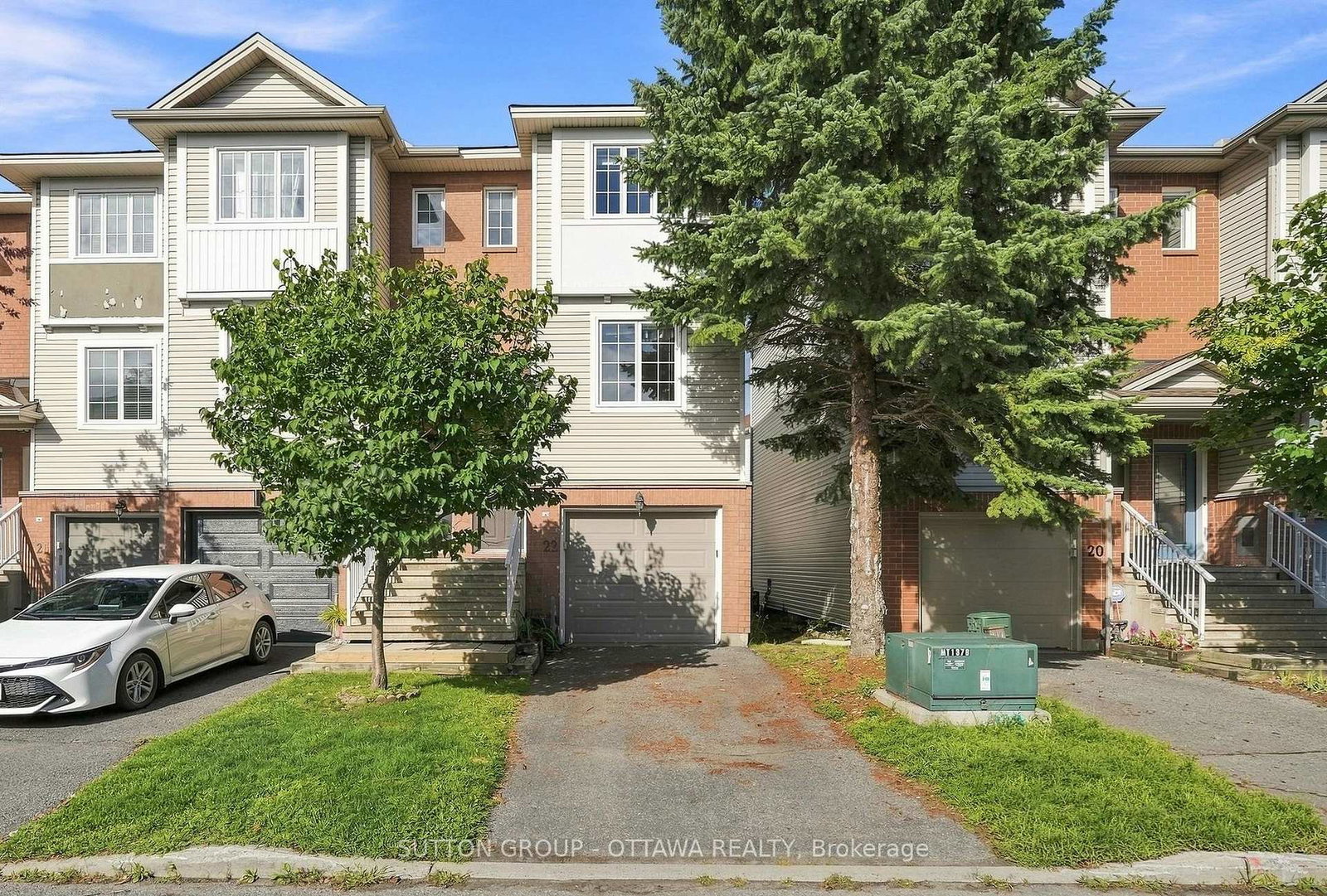 22-manhattan-crescent-ottawa-ontario-x13709294
