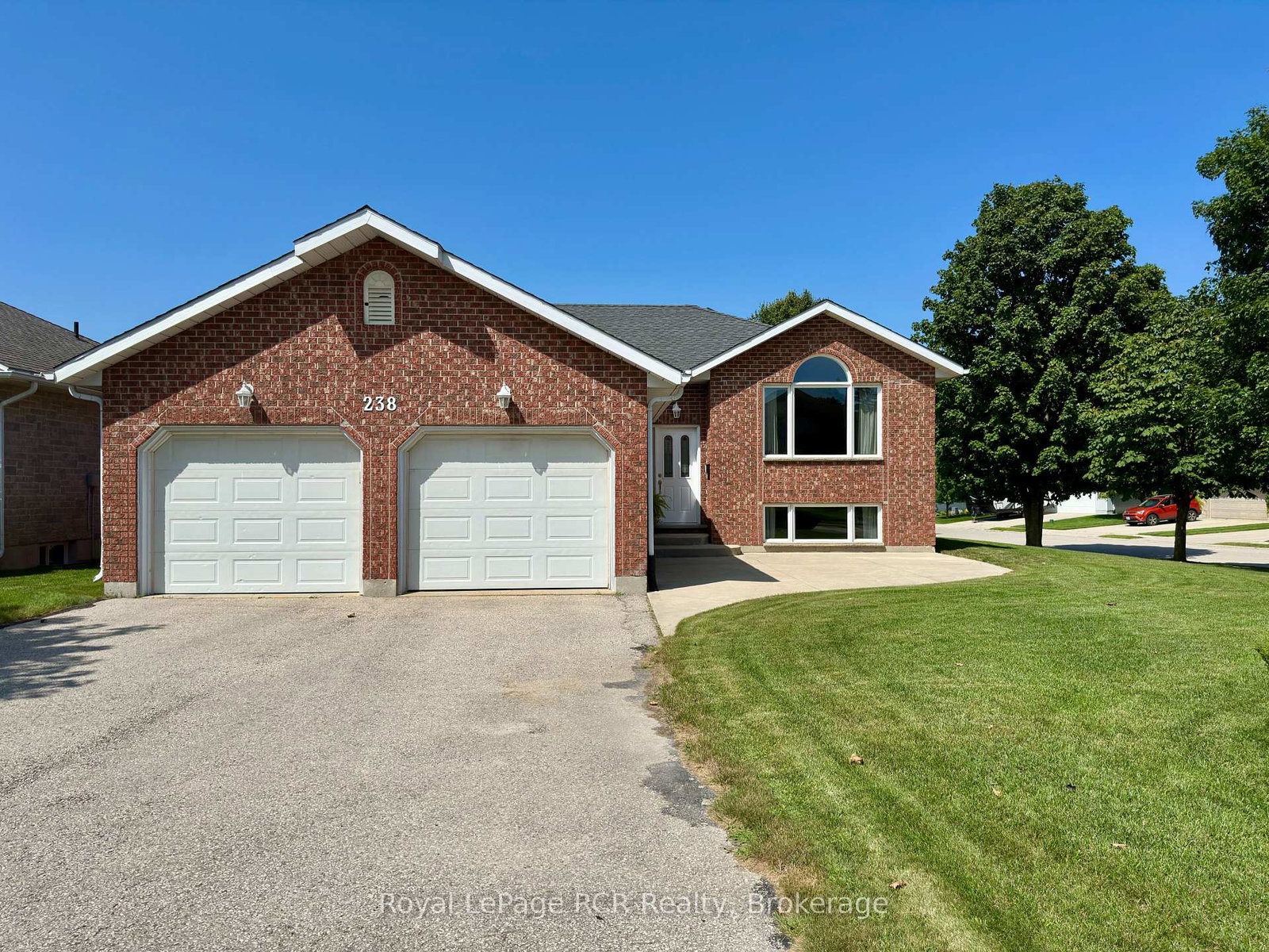 238-4th-street-crescent-hanover-ontario-x13709316