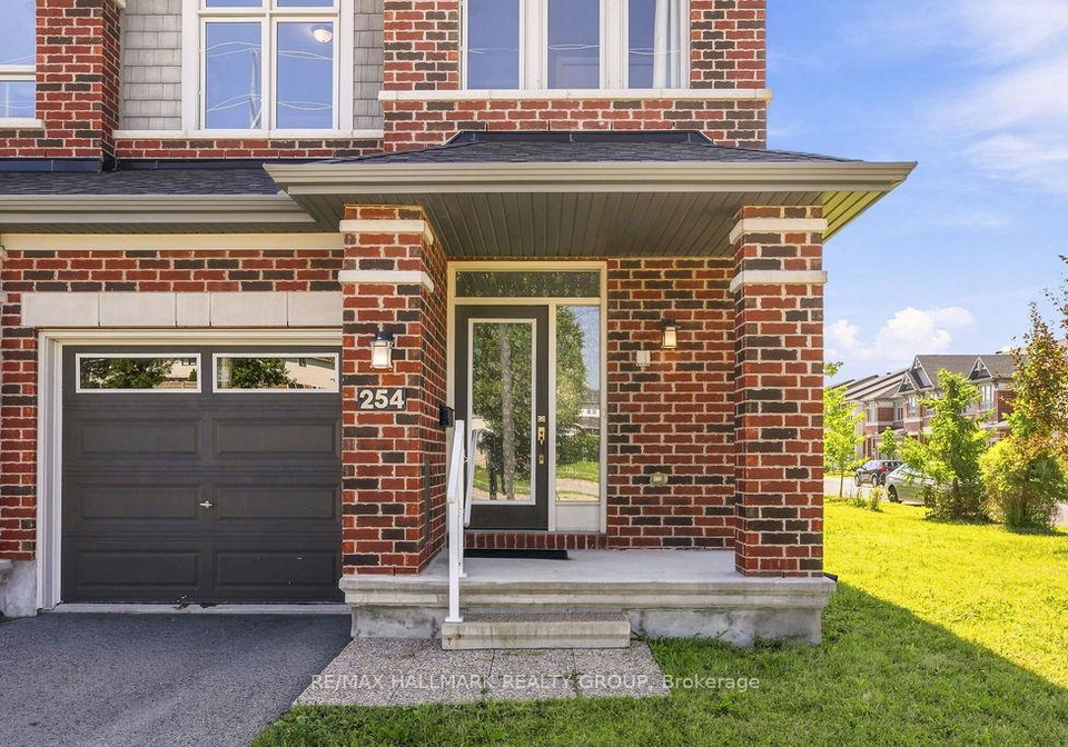 254-dolce-crescent-ottawa-ontario-x13709382
