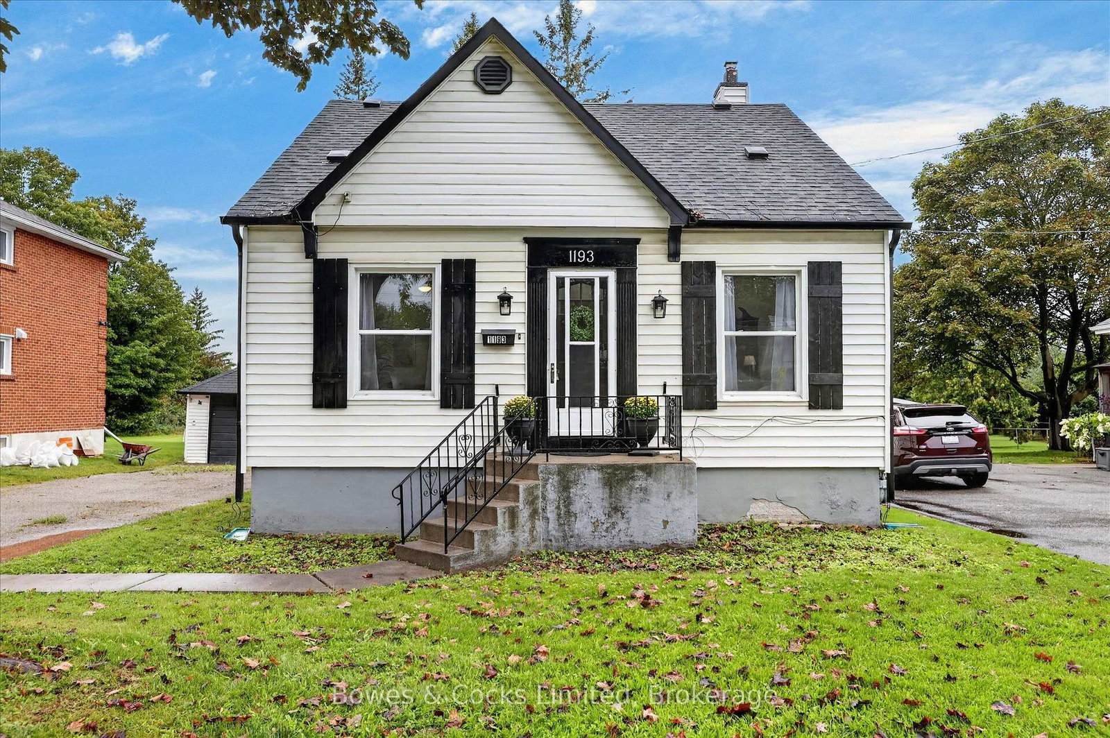 1193-clonsilla-avenue-peterborough-ontario-x13709460