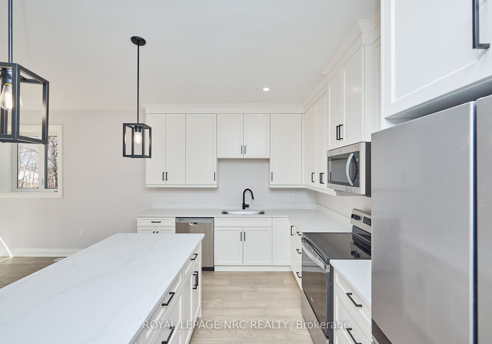 196-hodgkins-avenue-thorold-ontario-x13709514