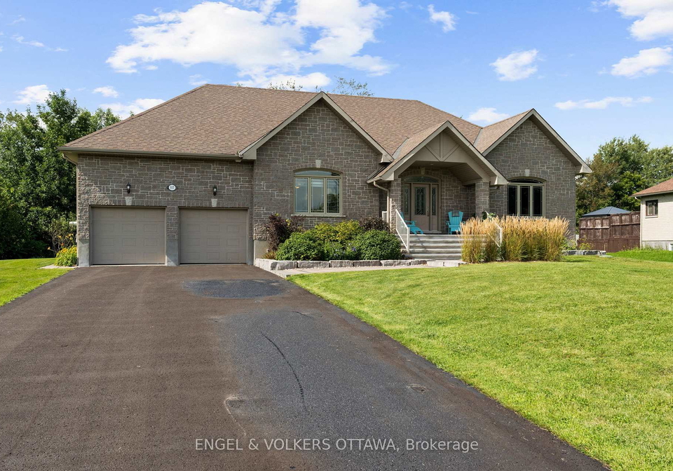 557-tullamore-street-ottawa-ontario-x13709558