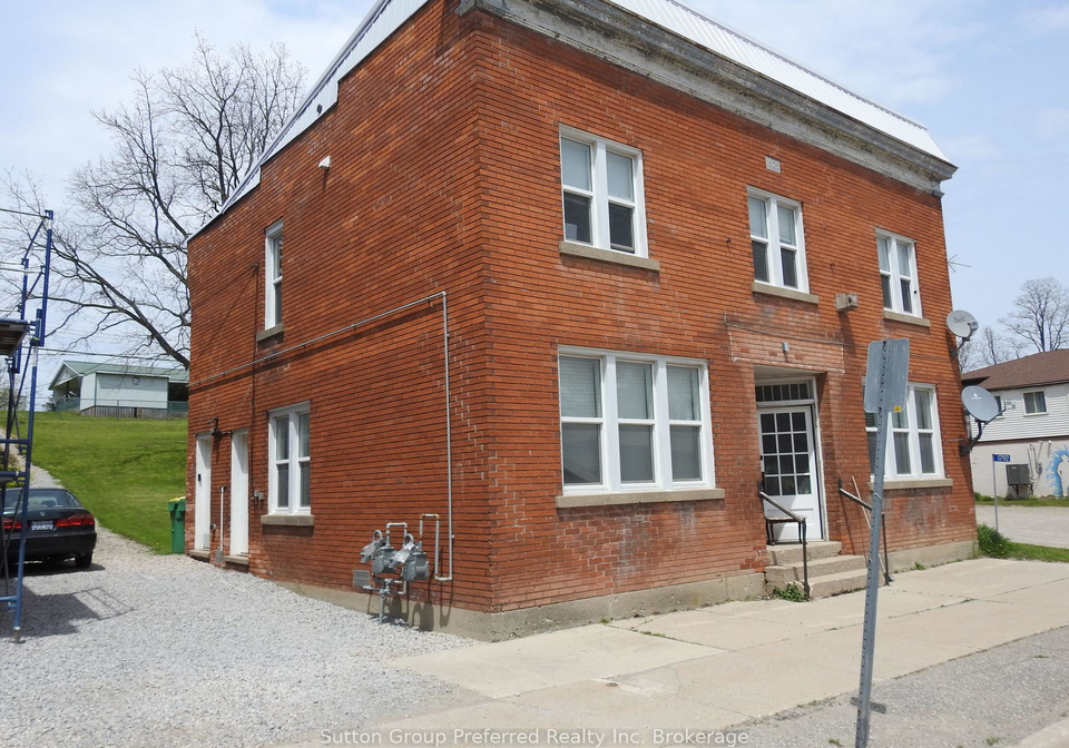 1792-longwoods-road-southwest-middlesex-ontario-x13709668