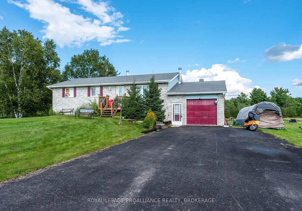 96-colebrook-road-stone-mills-ontario-x13709692