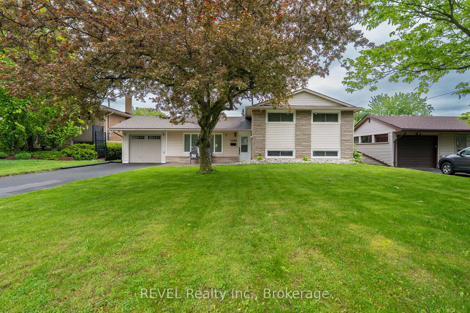 4480-queensway-gardens-niagara-falls-ontario-x13709710