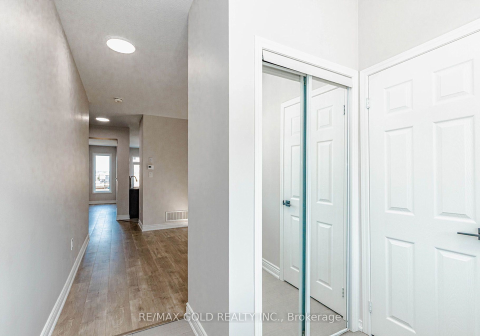 70-longboat-run-w-brantford-ontario-x13709740