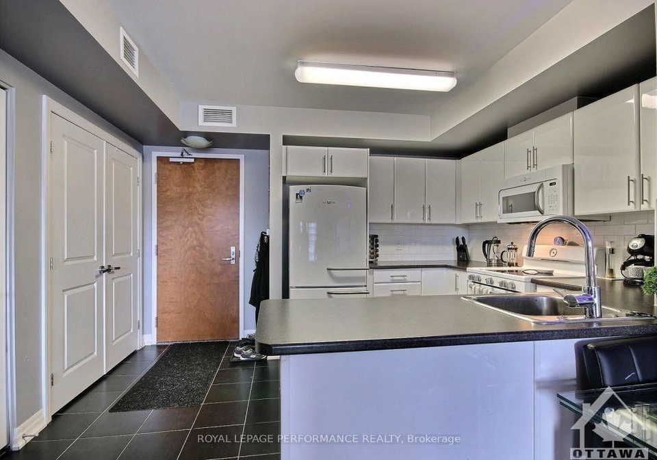 242-rideau-street-ottawa-ontario-x13709786