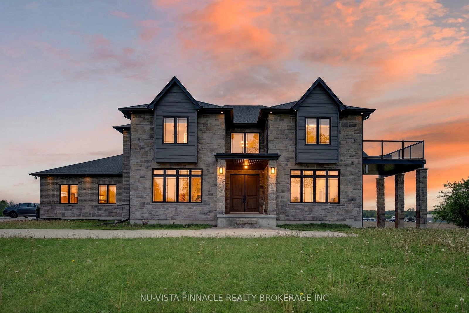 9507-charlton-drive-middlesex-centre-ontario-x13709808