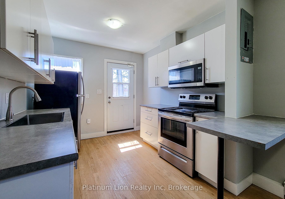 304-barton-street-e-hamilton-ontario-x13709812