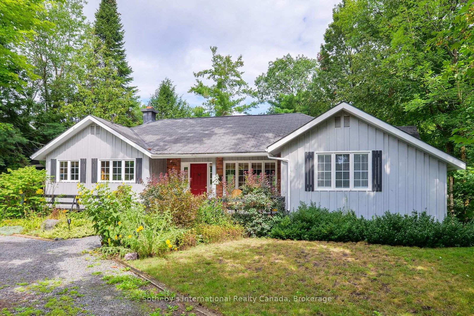 590-hotchkiss-street-gravenhurst-ontario-x13709882