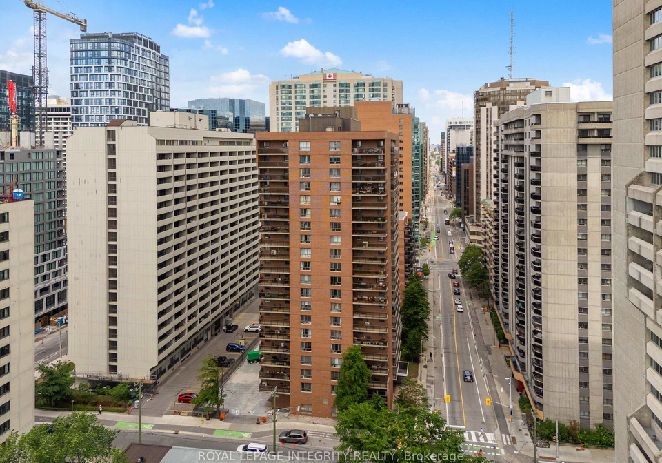 475-laurier-avenue-w-ottawa-ontario-x13709904