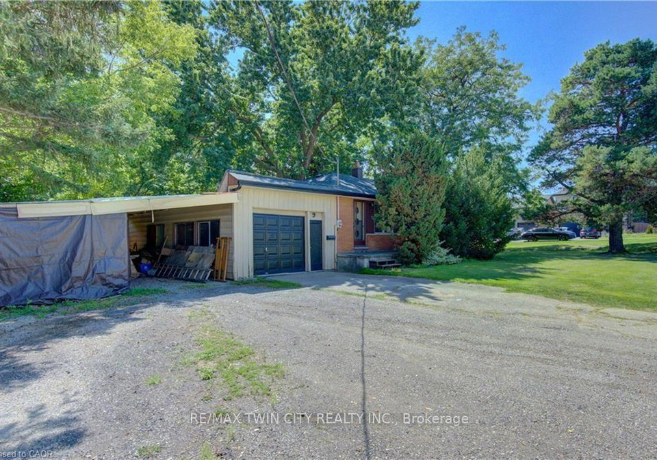 9-rothsay-avenue-kitchener-ontario-x13709906