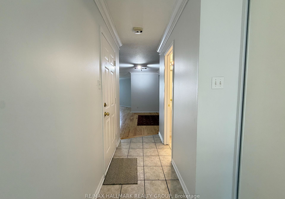 230-westvalley-private-ottawa-ontario-x13710218