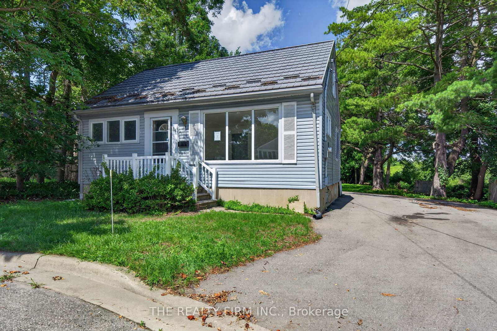 24-fairview-court-london-south-ontario-x13710308