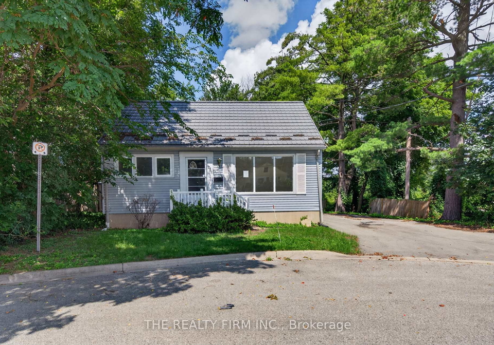 24-fairview-court-london-south-ontario-x13710308
