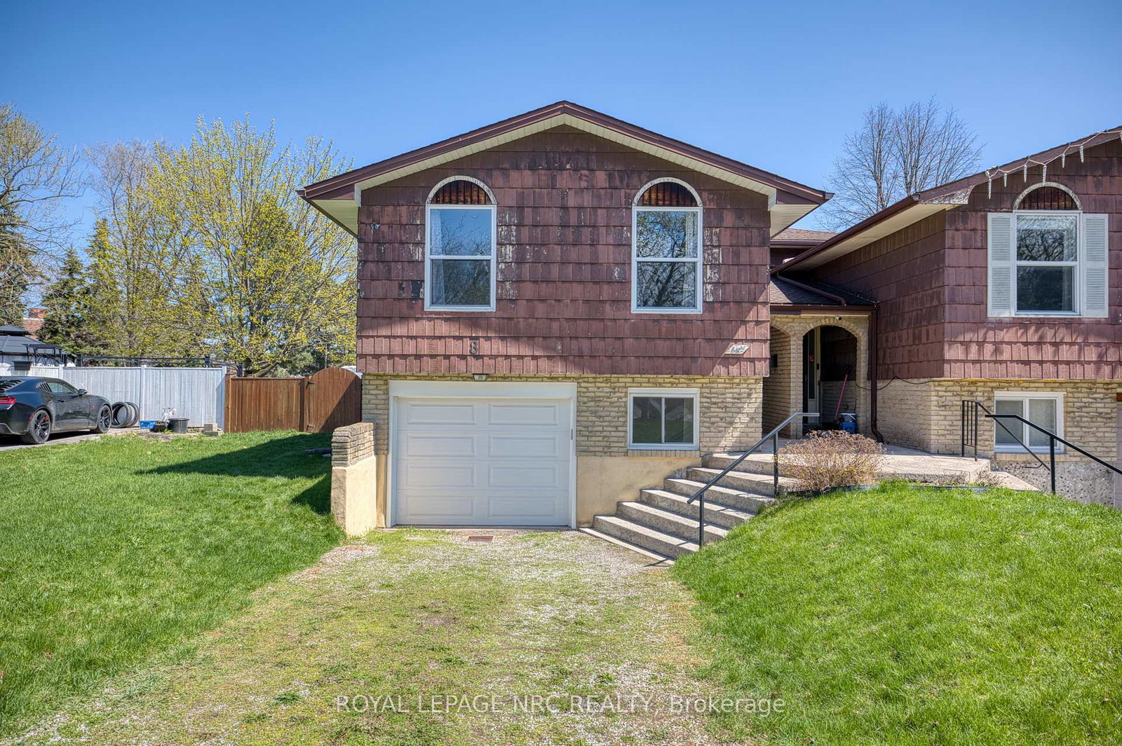8-kerwin-gate-st-catharines-ontario-x13710648